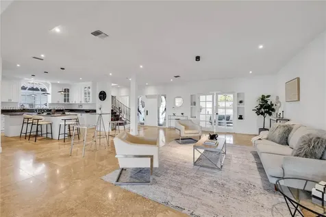 924 NE 71st Street Miami FL 33138