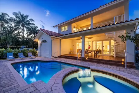 924 NE 71st Street Miami FL 33138