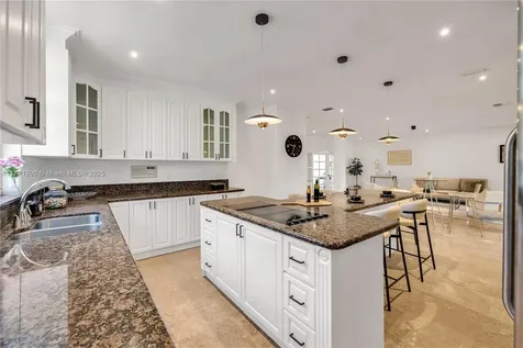 924 NE 71st Street Miami FL 33138