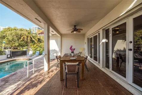 924 NE 71st Street Miami FL 33138