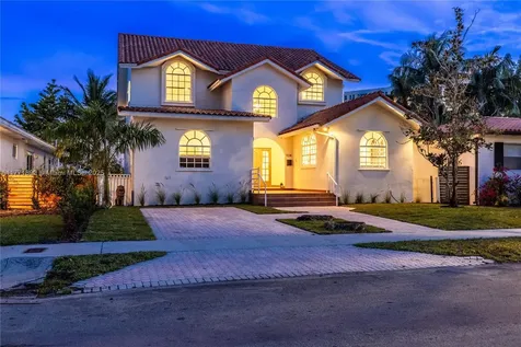 924 NE 71st Street Miami FL 33138
