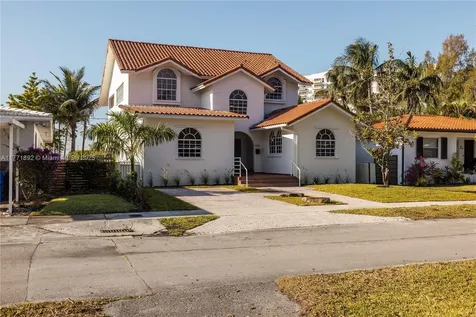 924 NE 71st Street Miami FL 33138