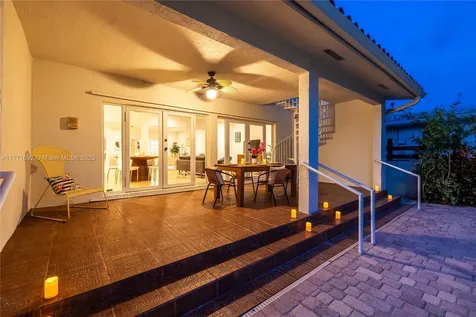 924 NE 71st Street Miami FL 33138