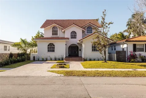 924 NE 71st Street Miami FL 33138