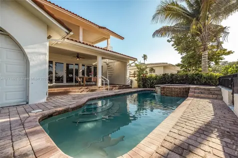 924 NE 71st Street Miami FL 33138