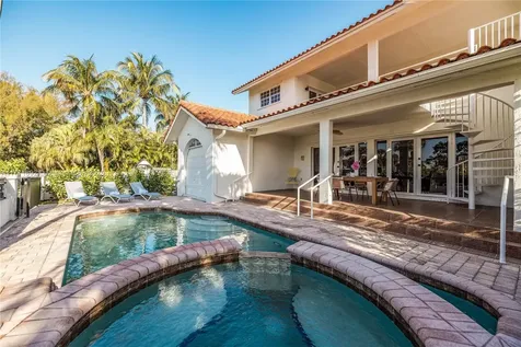 924 NE 71st Street Miami FL 33138