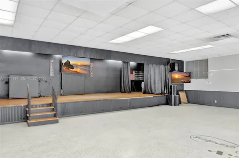 1012 SW 11th Street Hallandale Beach FL 33009
