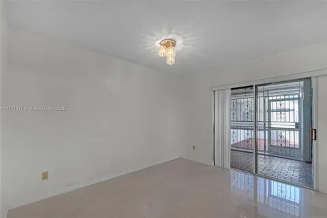 8403 SW 209th Street Cutler Bay FL 33189