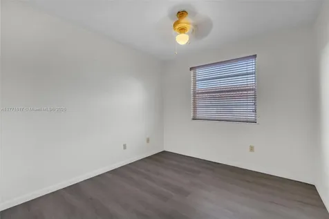 8403 SW 209th Street Cutler Bay FL 33189