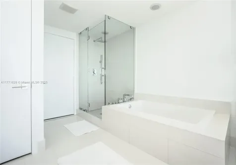 650 NE 32nd Street Miami FL 33137