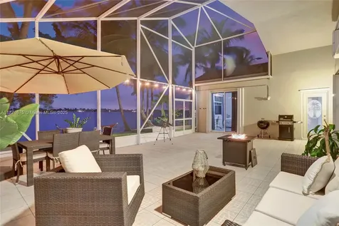 18305 NW 12th Street Pembroke Pines FL 33029