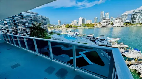 900 Bay Drive Miami Beach FL 33141