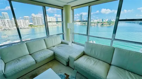 900 Bay Drive Miami Beach FL 33141