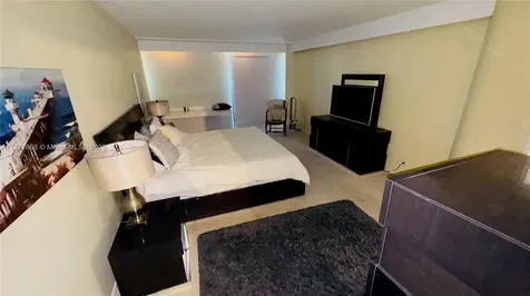 900 Bay Drive Miami Beach FL 33141