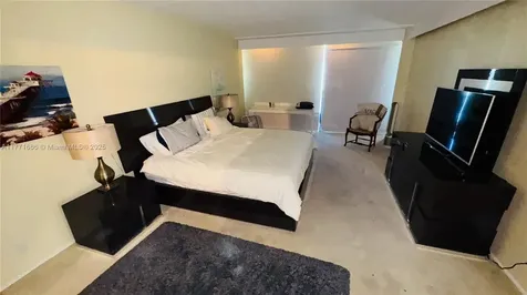 900 Bay Drive Miami Beach FL 33141