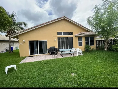 11540 SW 9th Court Pembroke Pines FL 33025