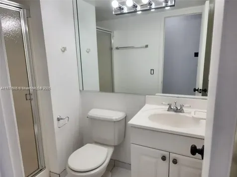 857 W 79th Place Hialeah FL 33014
