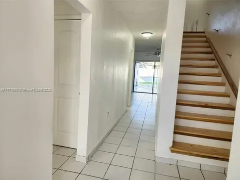 857 W 79th Place Hialeah FL 33014