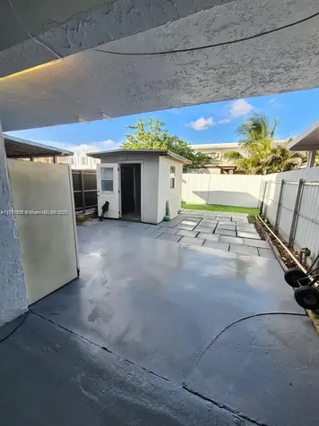 857 W 79th Place Hialeah FL 33014