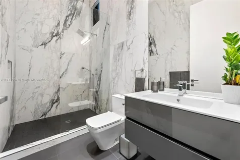 621 Riviera Isle Drive Fort Lauderdale FL 33301