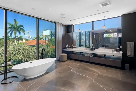 621 Riviera Isle Drive Fort Lauderdale FL 33301