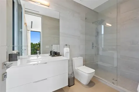 621 Riviera Isle Drive Fort Lauderdale FL 33301