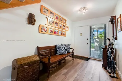 8613 SW 80th Court Miami FL 33143