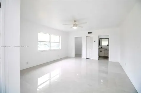5209 Buttonwood Court Tamarac FL 33319