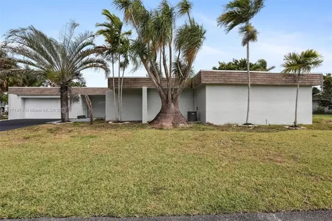 5209 Buttonwood Court Tamarac FL 33319