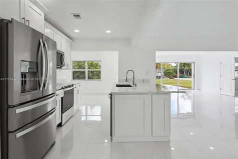 5209 Buttonwood Court Tamarac FL 33319
