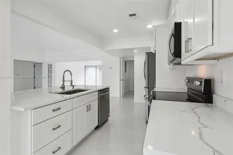 5209 Buttonwood Court Tamarac FL 33319