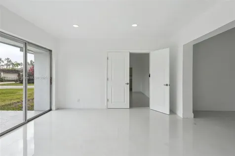 5209 Buttonwood Court Tamarac FL 33319