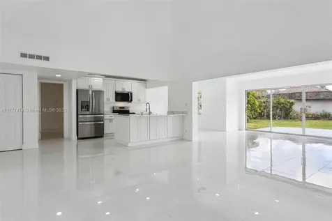5209 Buttonwood Court Tamarac FL 33319