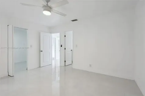 5209 Buttonwood Court Tamarac FL 33319