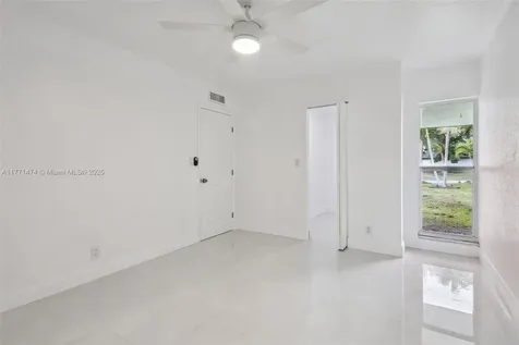 5209 Buttonwood Court Tamarac FL 33319