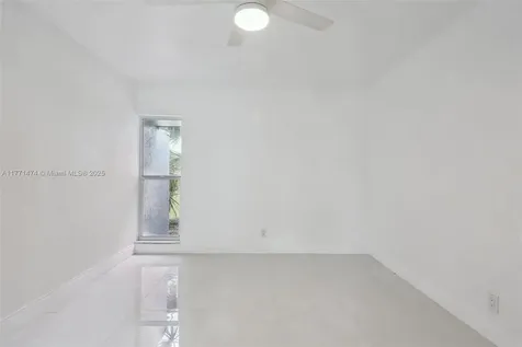 5209 Buttonwood Court Tamarac FL 33319