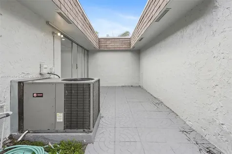 5209 Buttonwood Court Tamarac FL 33319