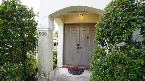 500 NW 108th Terrace Pembroke Pines FL 33026