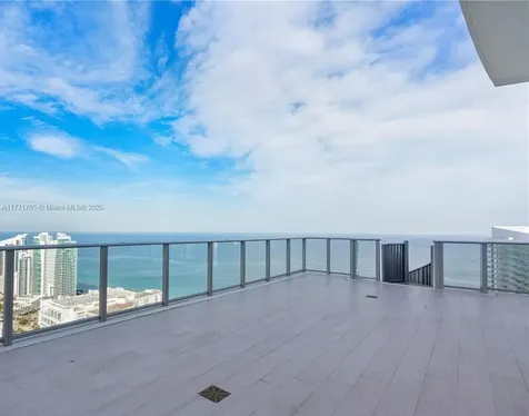 4010 S Ocean Drive Hollywood FL 33019