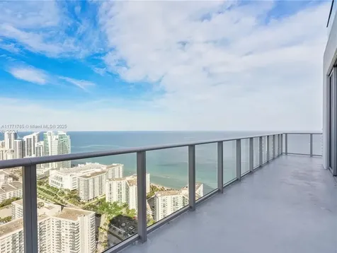 4010 S Ocean Drive Hollywood FL 33019
