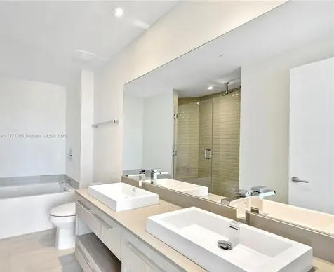 4010 S Ocean Drive Hollywood FL 33019