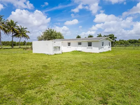 21670 SW 240th Street Homestead FL 33031