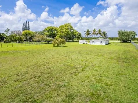 21670 SW 240th Street Homestead FL 33031