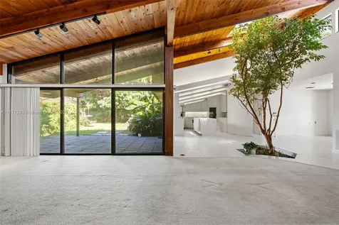 2765 NE 35th Drive Fort Lauderdale FL 33308