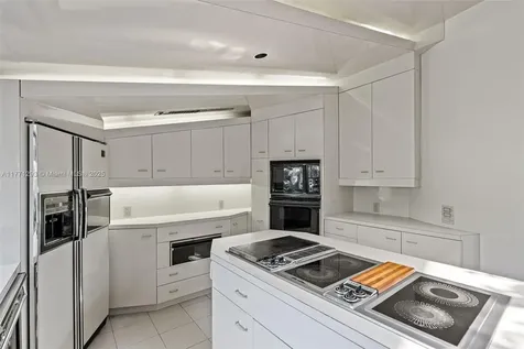 2765 NE 35th Drive Fort Lauderdale FL 33308