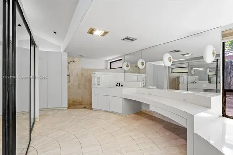 2765 NE 35th Drive Fort Lauderdale FL 33308