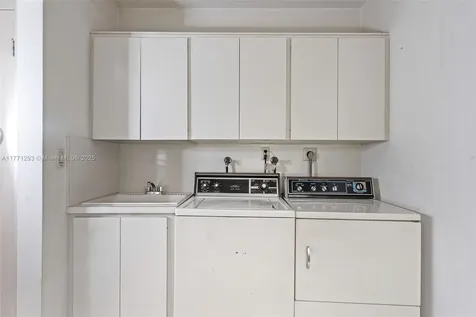 2765 NE 35th Drive Fort Lauderdale FL 33308