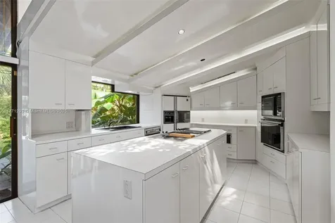 2765 NE 35th Drive Fort Lauderdale FL 33308