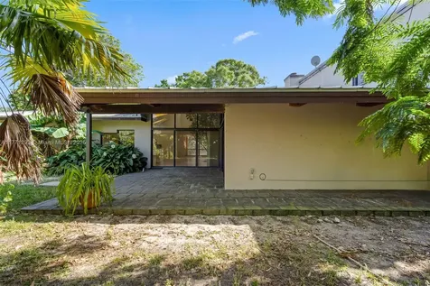 2765 NE 35th Drive Fort Lauderdale FL 33308