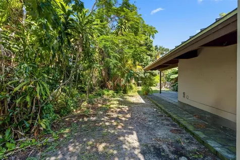 2765 NE 35th Drive Fort Lauderdale FL 33308